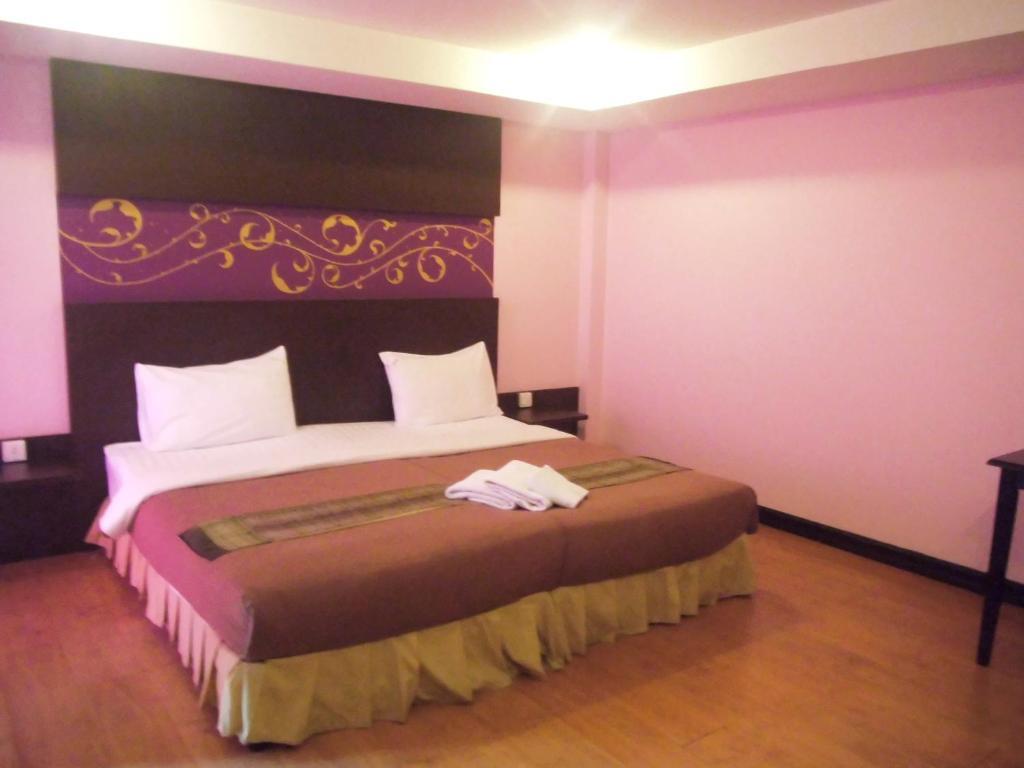 Baan Chalelarn Hotel Hua Hin Room photo